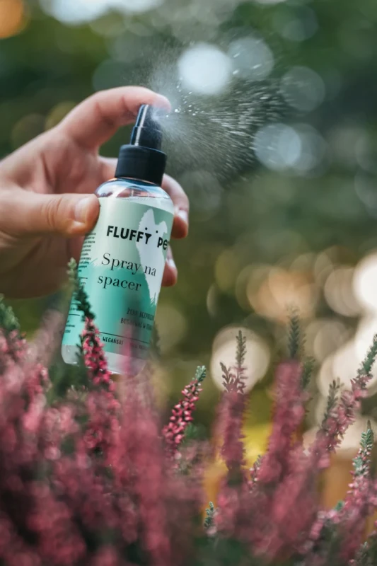 spray-spacerowy-fluffy-pet2.webp